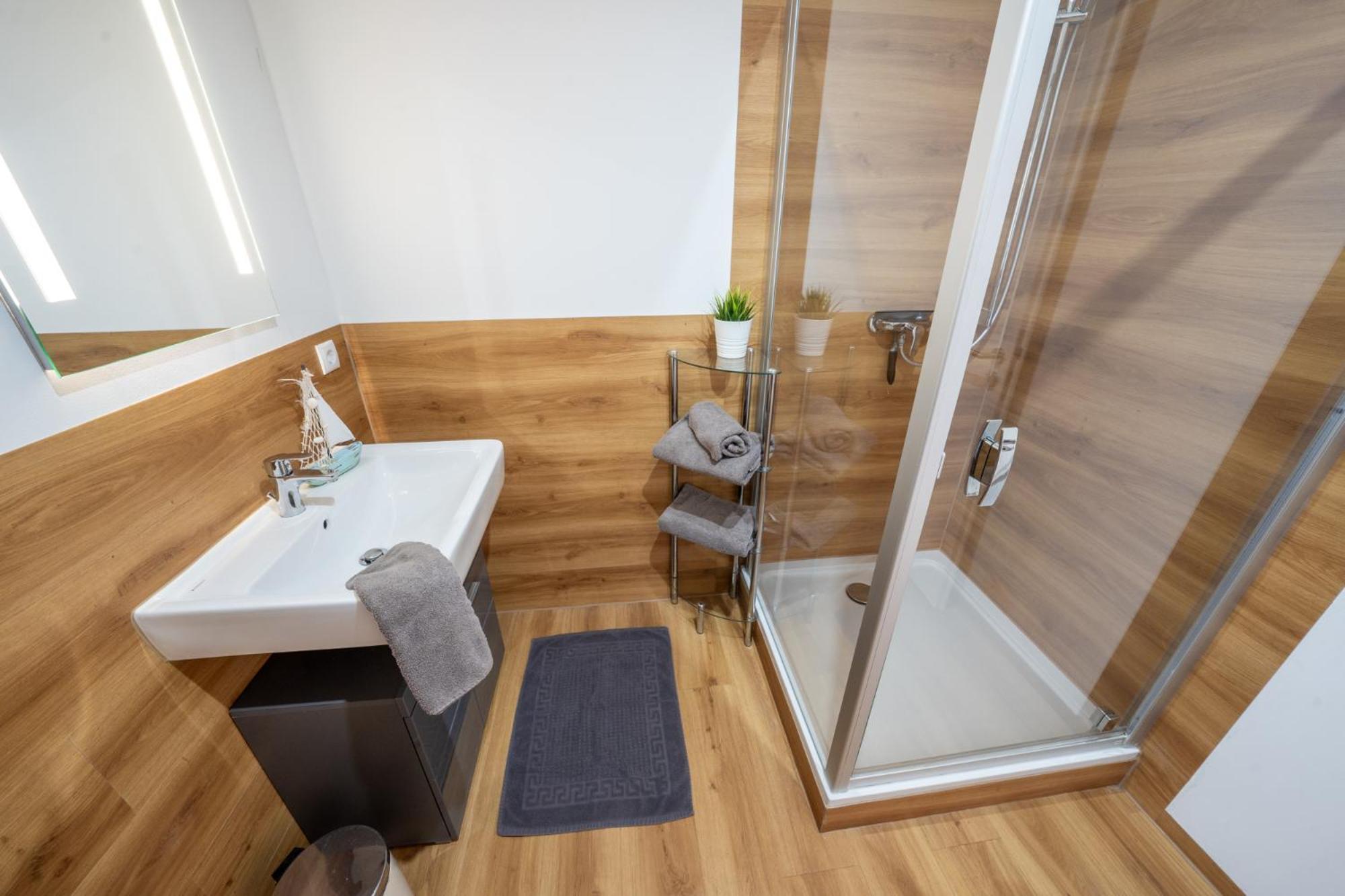 Apartment App 8o Grosser Tag Am Mit Wasserblick Dranske